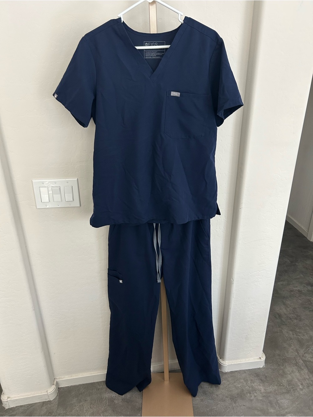 Figs Scrubs Set Caterina Women’s Large Tall Scrub Top Pants Set Navy